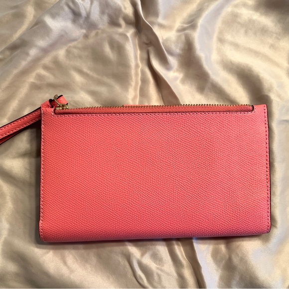 Coach Tech Wallet / Phone Wallet in Pink - Picture 2 of 4